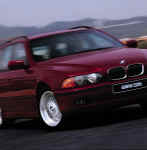 bmw241.jpg (99990 bytes)