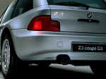 bmw332.jpg (121379 bytes)